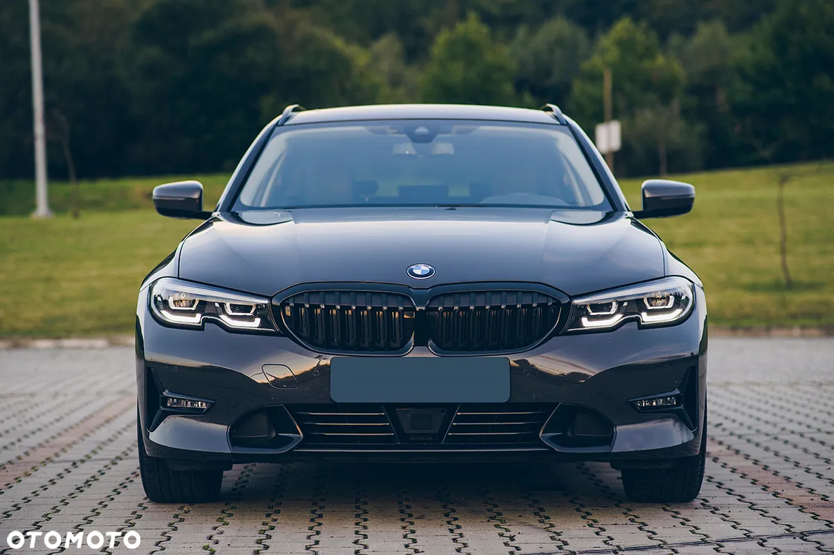 BMW Seria 3 320d Sport Line Shadow sport - 2