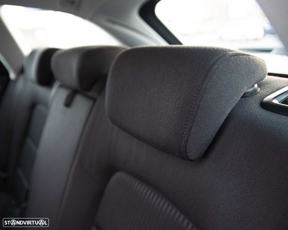 Audi A4 Avant 2.0 TDI - 29