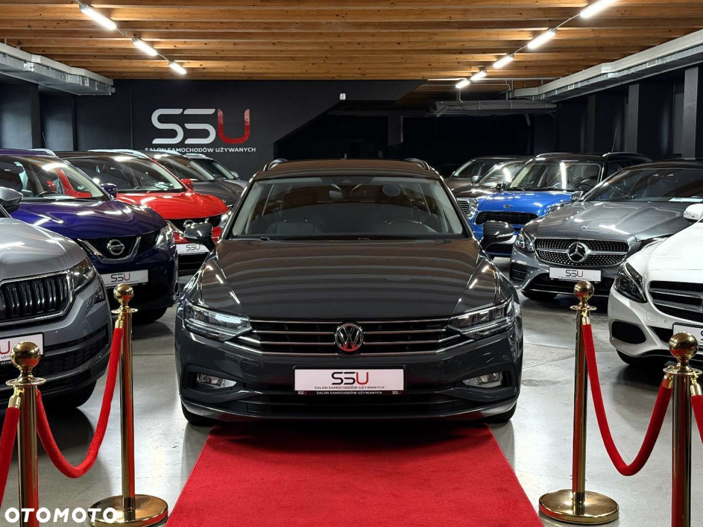 Volkswagen Passat - 6