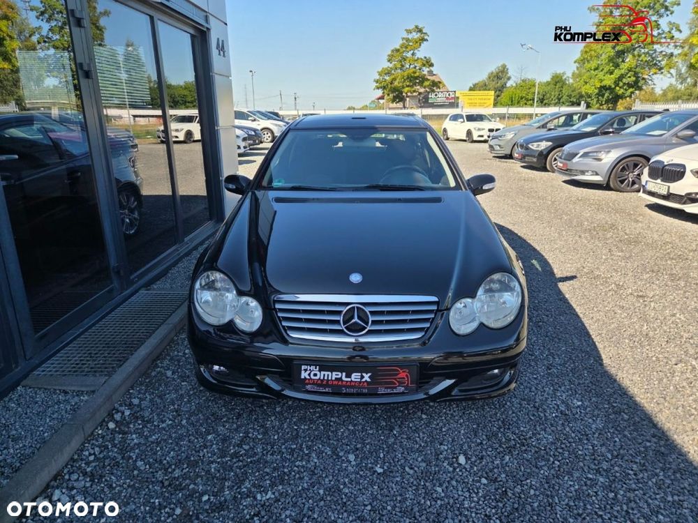 Mercedes-Benz C-Class 2006 photo 3