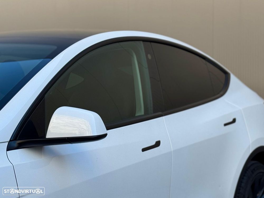 Tesla Model Y Standard - 22