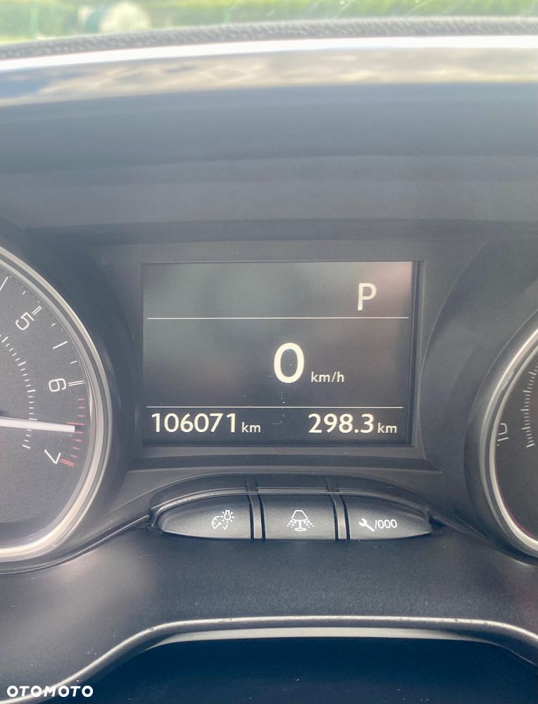 Peugeot 208 PureTech 110 Stop & Start EAT6 Allure - 21