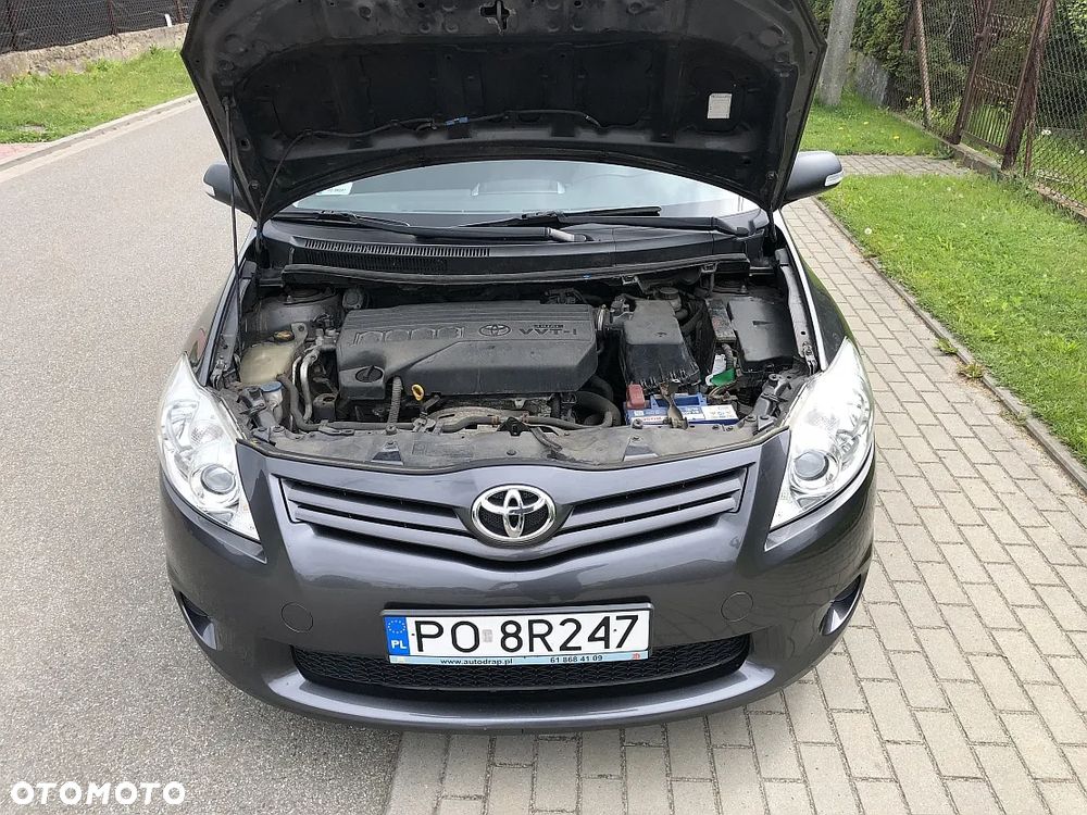 Toyota Auris - 24