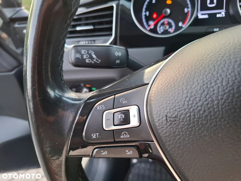 Volkswagen Golf Sportsvan SV 2.0 TDI BMT Highline - 36