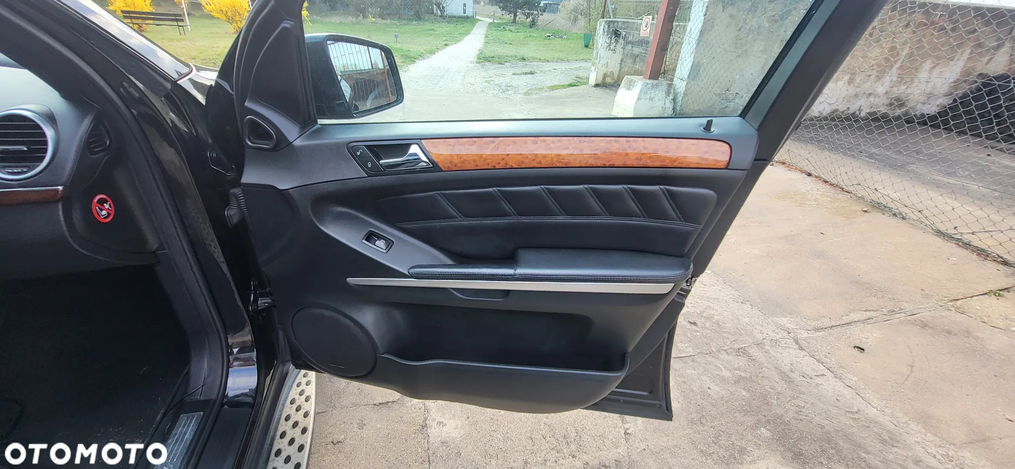 Mercedes-Benz ML 500 4-Matic - 14