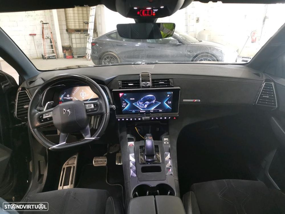 DS DS7 Crossback E-Tense Performance Line EAT8 - 7
