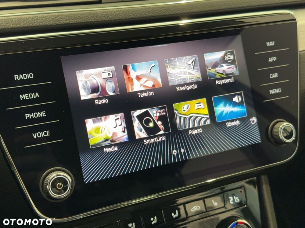 Skoda Superb 2.0 TDI SCR Ambition DSG - 34