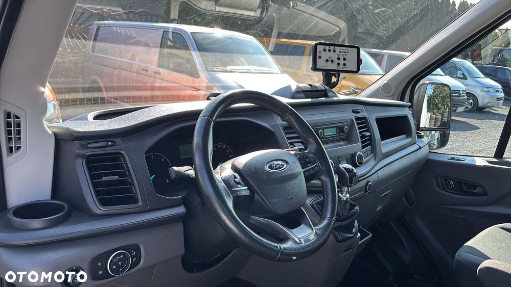 Ford Transit - 8