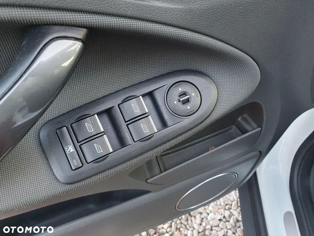 Ford Kuga 2.0 TDCi 4x4 Trend - 12