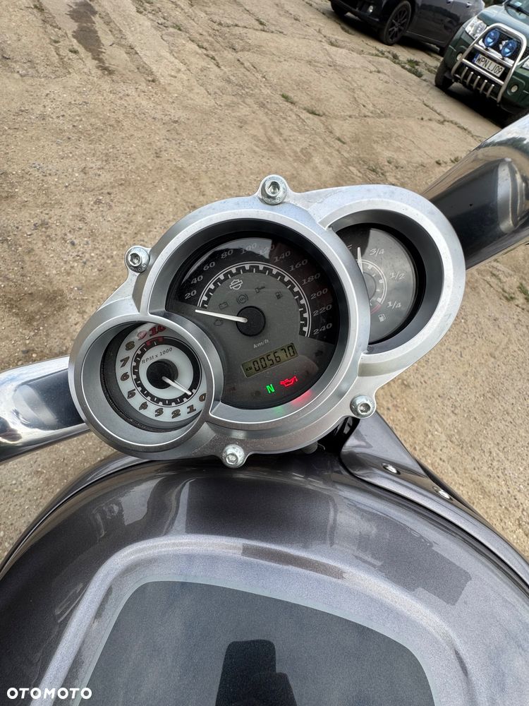 Harley-Davidson V-Rod Muscle - 10