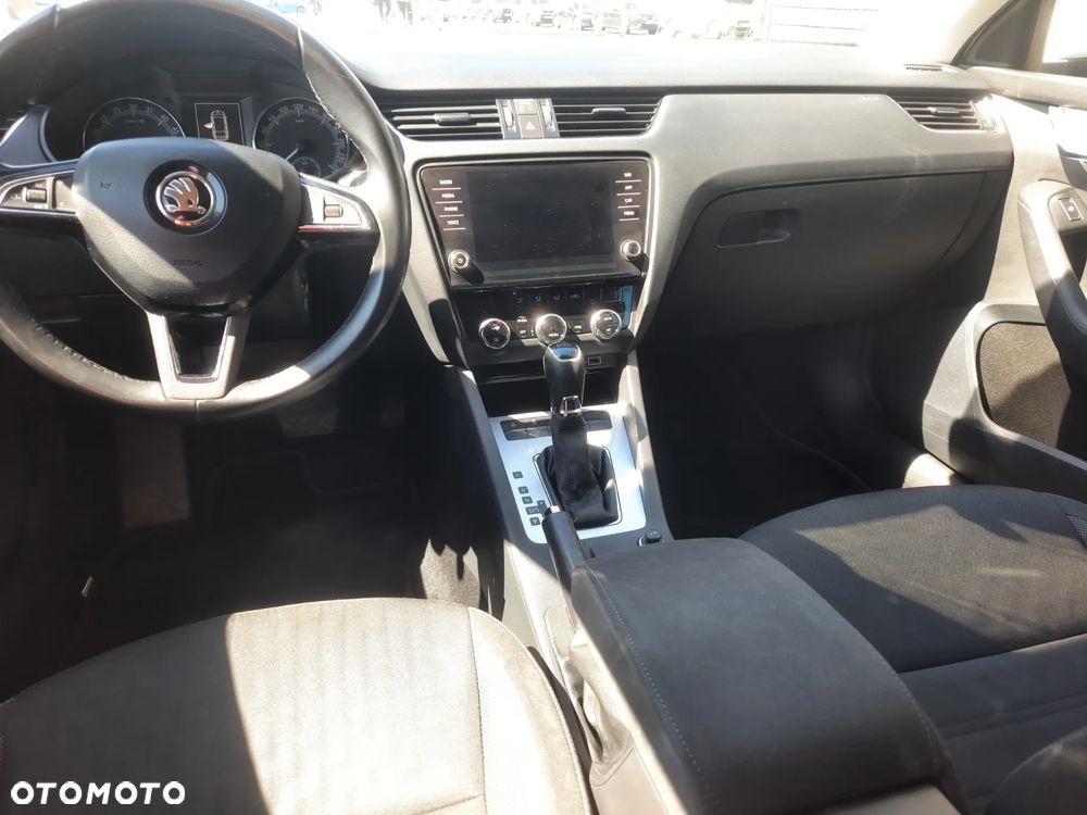 Skoda Octavia 1.6 TDI DSG Ambition - 14