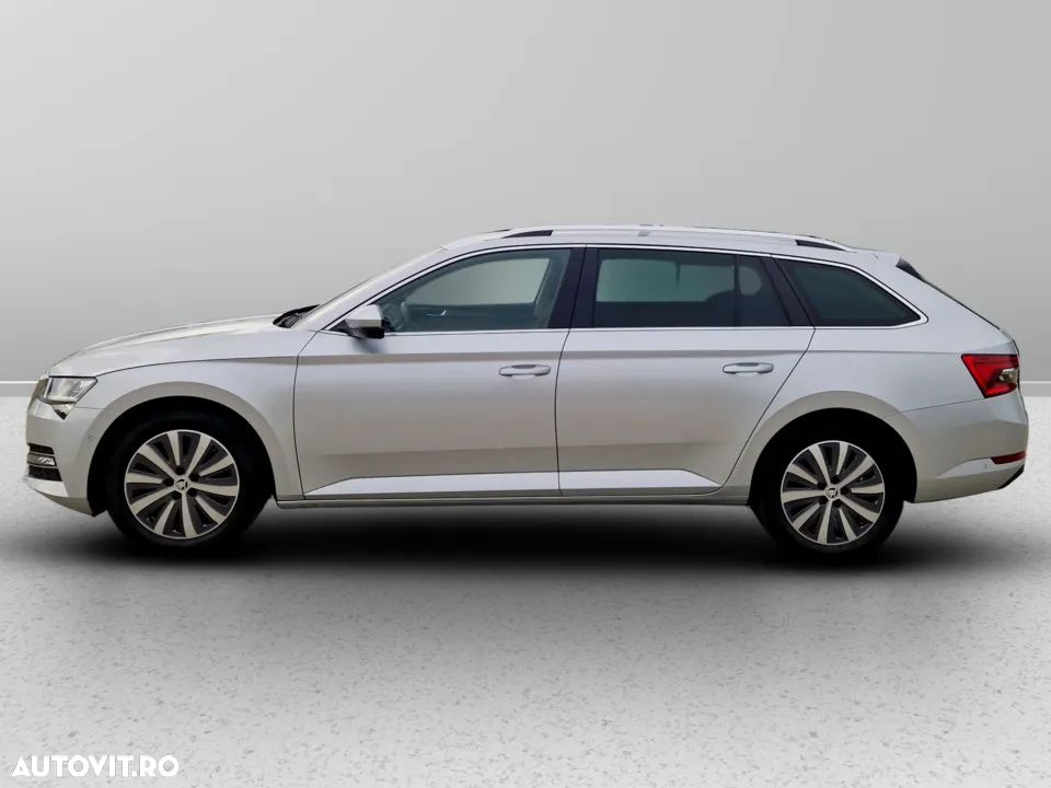 Skoda Superb Combi 2.0 TDI DSG Style - 2