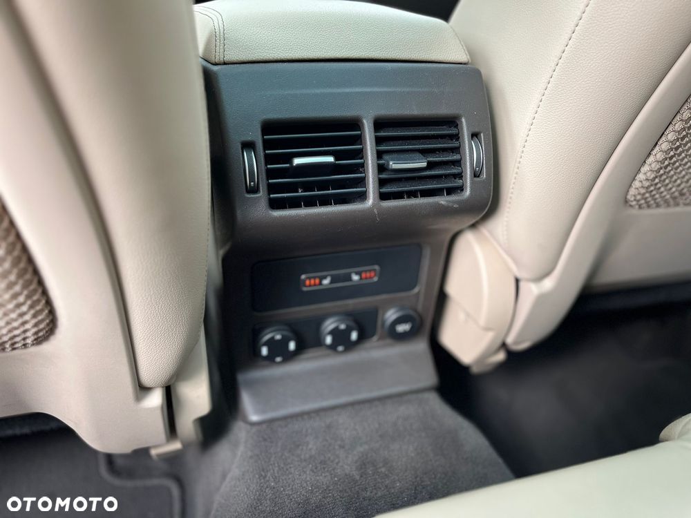 Jaguar F-Pace 2.0 i4D AWD Prestige - 35