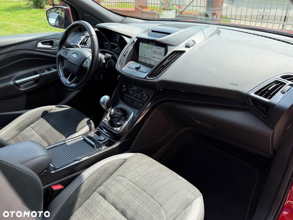 Ford Kuga 2.0 TDCi FWD ST-Line - 19