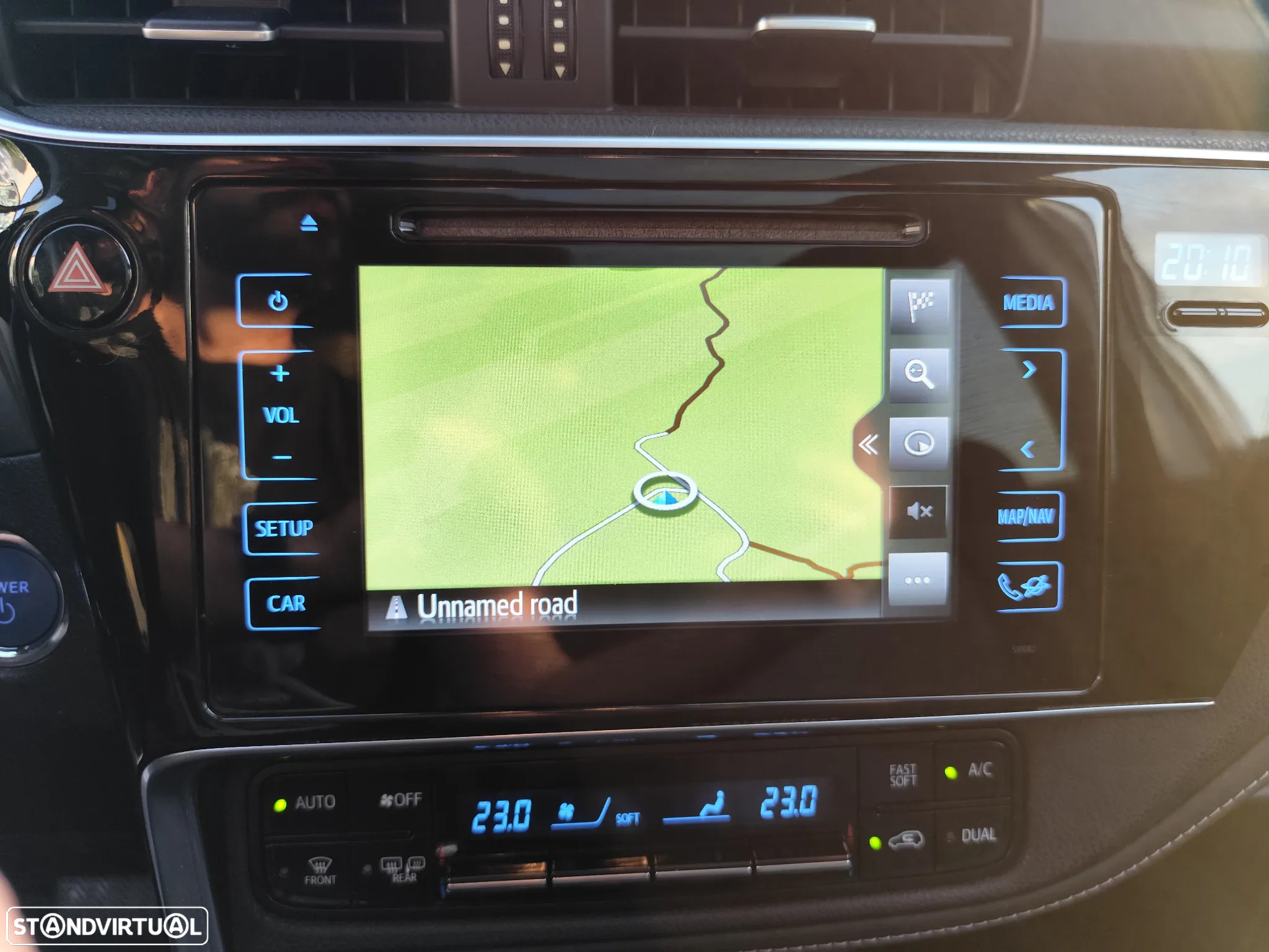 Toyota Auris 1.8 HSD Exclusive +TSS+Navi - 31