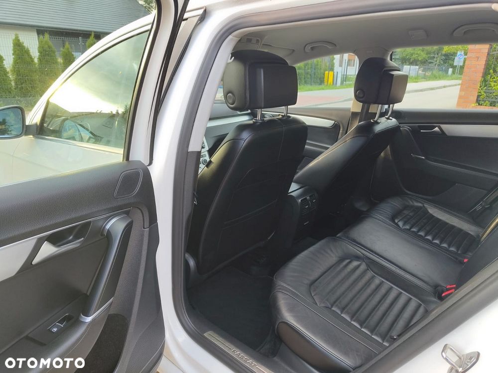 Volkswagen Passat - 9
