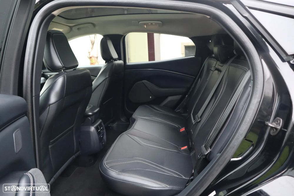 Ford Mustang Mach-E Alargada - 31