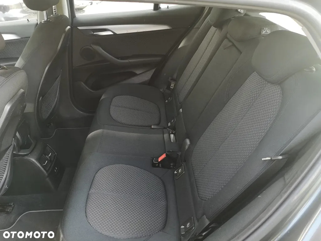 BMW X2 - 8