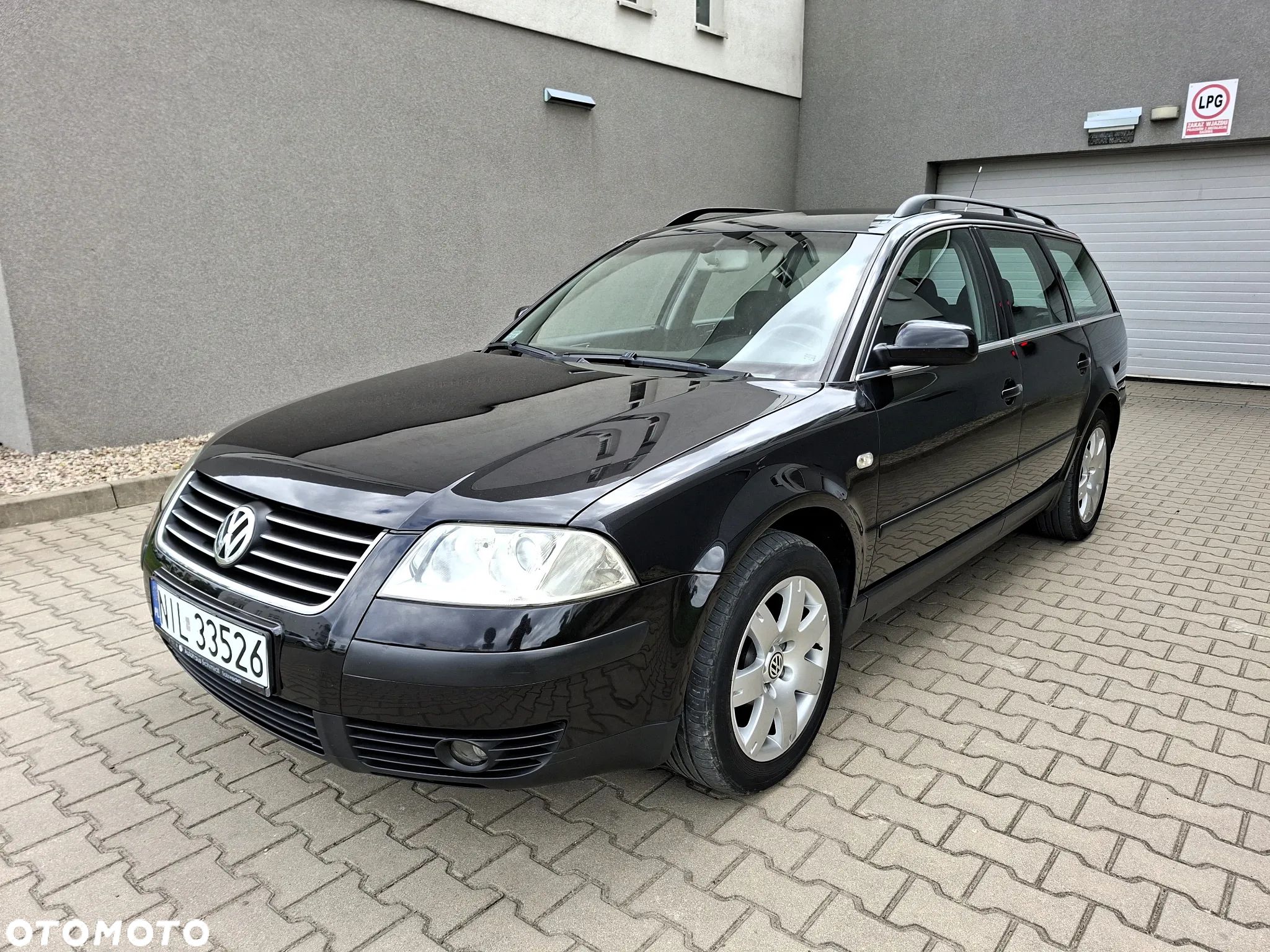 Volkswagen Passat 1.9 TDI Basis - 1