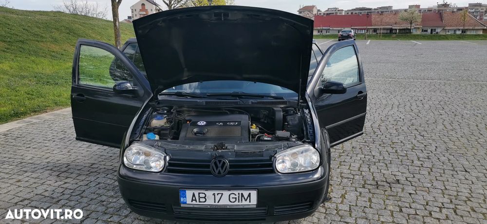 Volkswagen Golf - 9