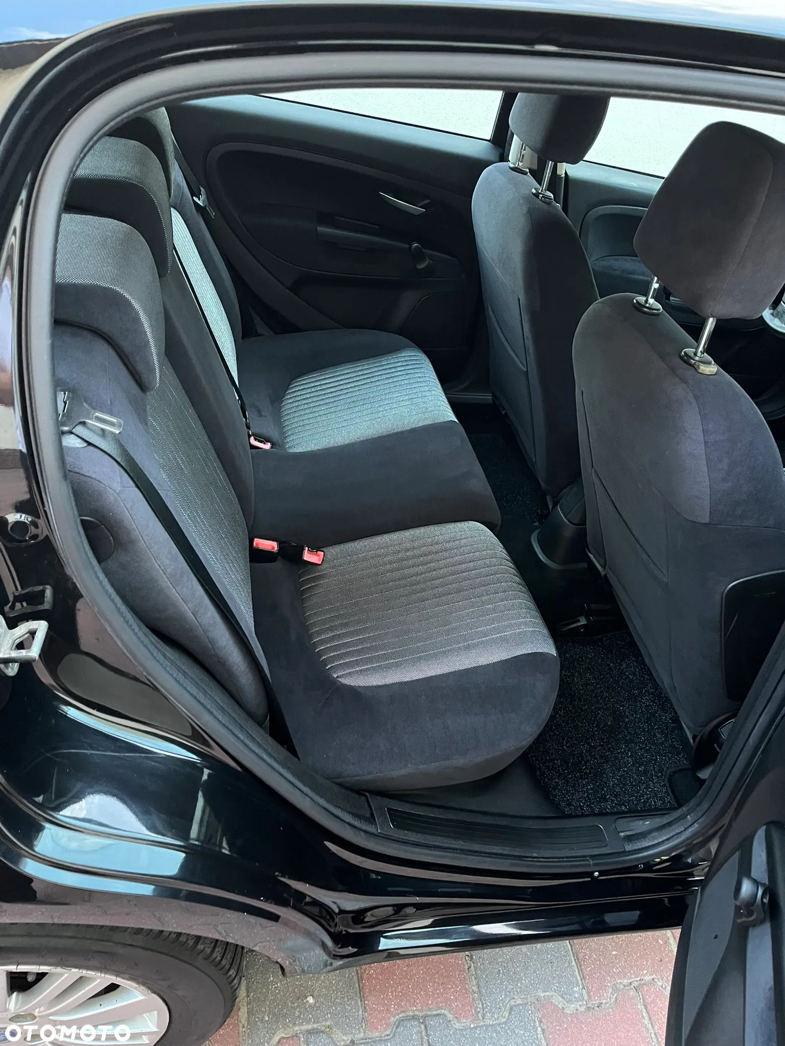 Fiat Grande Punto 1.4 16V Emotion - 21