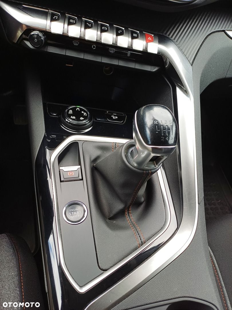 Peugeot 3008 - 14