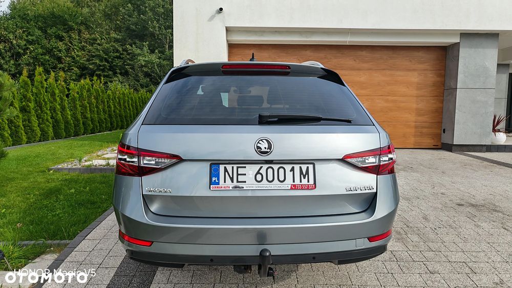 Skoda Superb 2.0 TDI DSG Premium Edition - 38