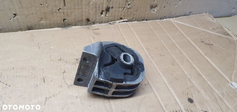 Łapa poduszka silnika skrzyni Opel Movano III 2.3 DCI - 4