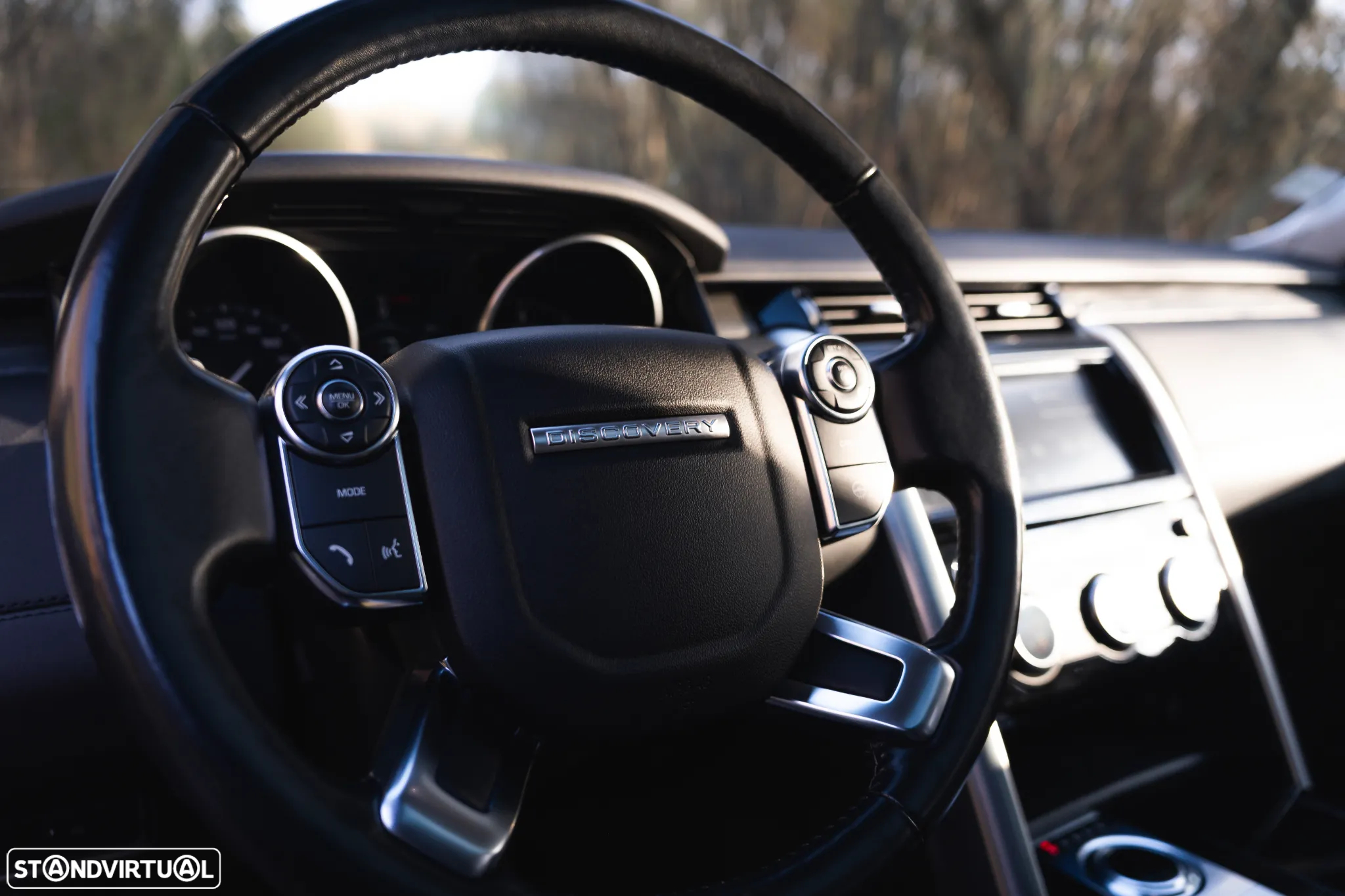 Land Rover Discovery 2.0 SD4 HSE Auto - 6