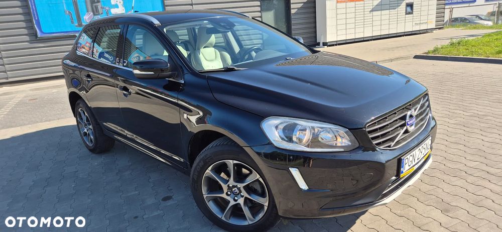 Volvo XC 60 D3 Drive-E Ocean Race - 12