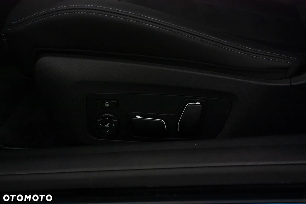 BMW M4 Competition M xDrive - 7