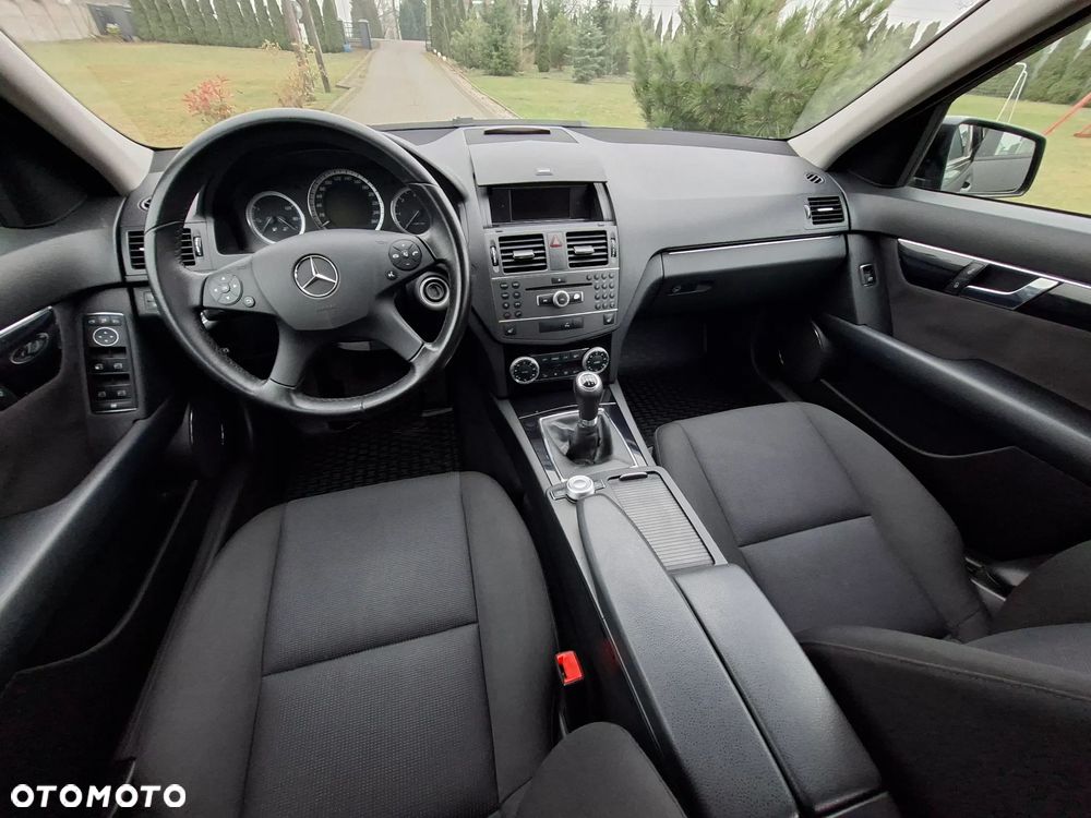 Mercedes-Benz Klasa C 220 CDI DPF BlueEFFICIENCY - 19