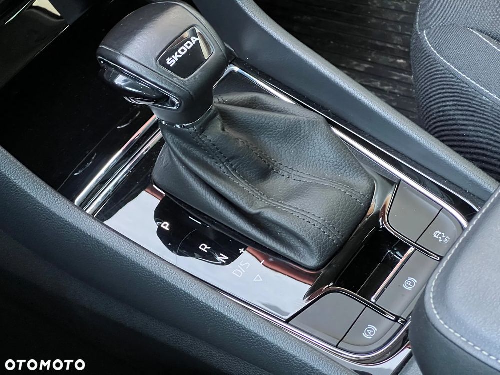 Skoda Karoq 2.0 TDI SCR 4x2 Style DSG - 32