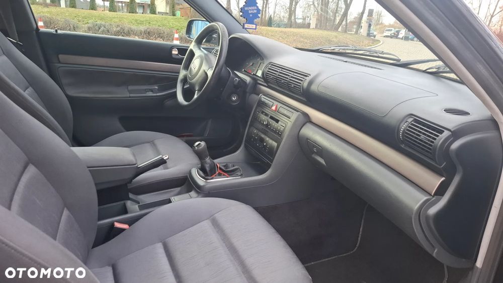 Audi A4 Limousine 1.9 TDI - 8