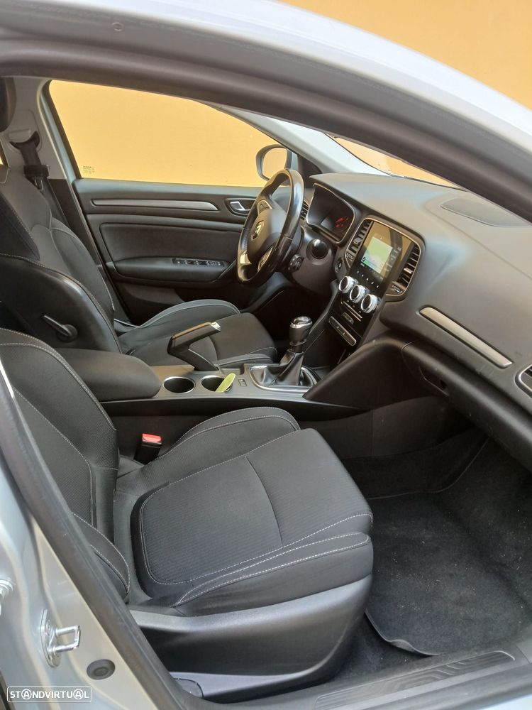 Renault Mégane BLUE dCi 115 ZEN - 8