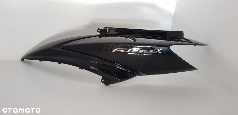 Yamaha Cygnus MBK Flame X 125 Bok zadupek ogon Lewy