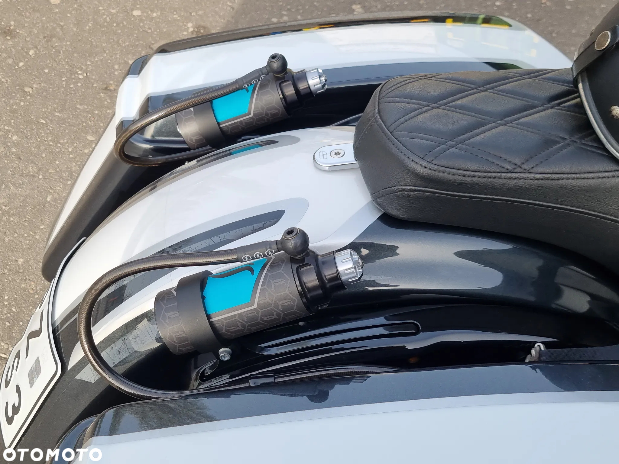 Harley-Davidson Touring Road Glide - 8