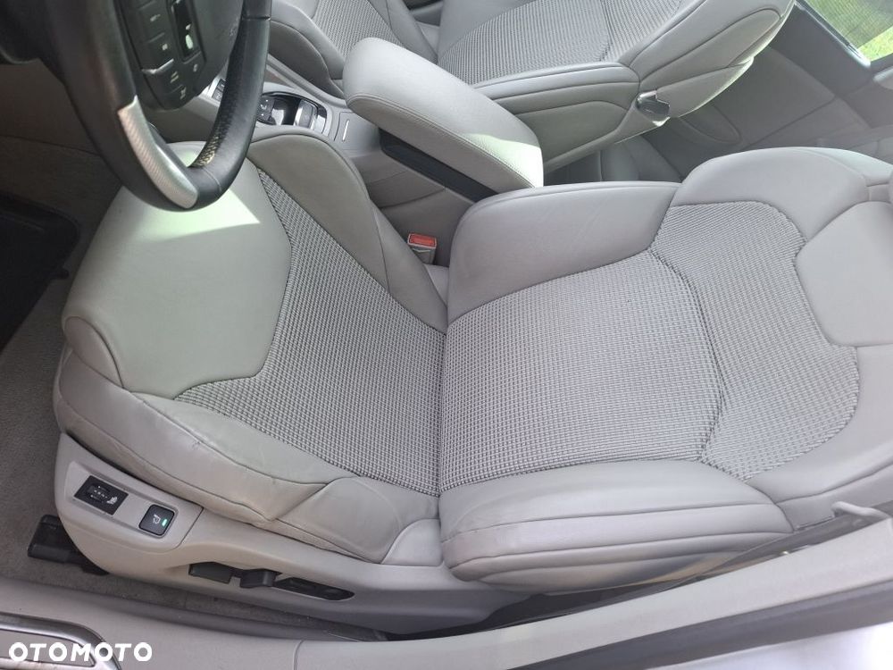 Citroën C5 3.0 HDi V6 Exclusive - 23