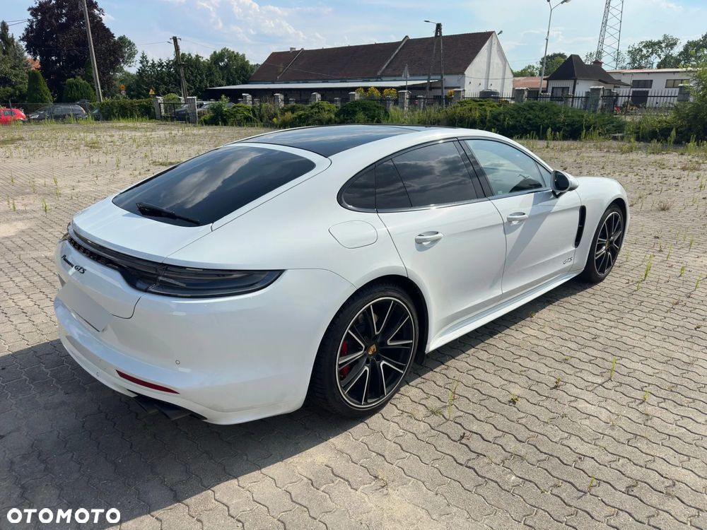 Porsche Panamera GTS - 22