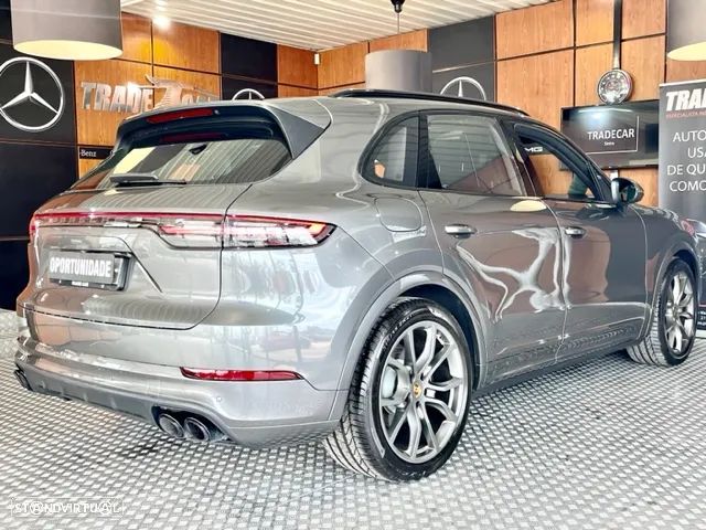 Porsche Cayenne Platinum Edition - 17