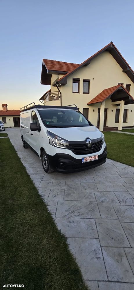 Renault TRAFIC - 1