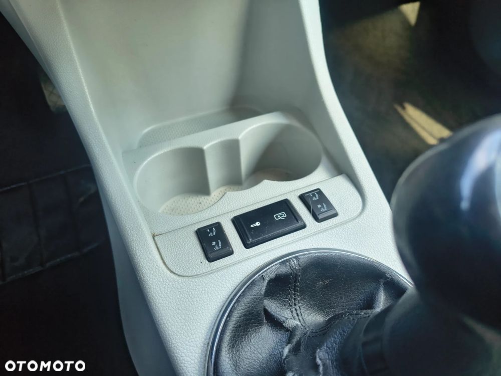 Skoda Fabia 1.6 TDI DPF STYLE EDITION - 19