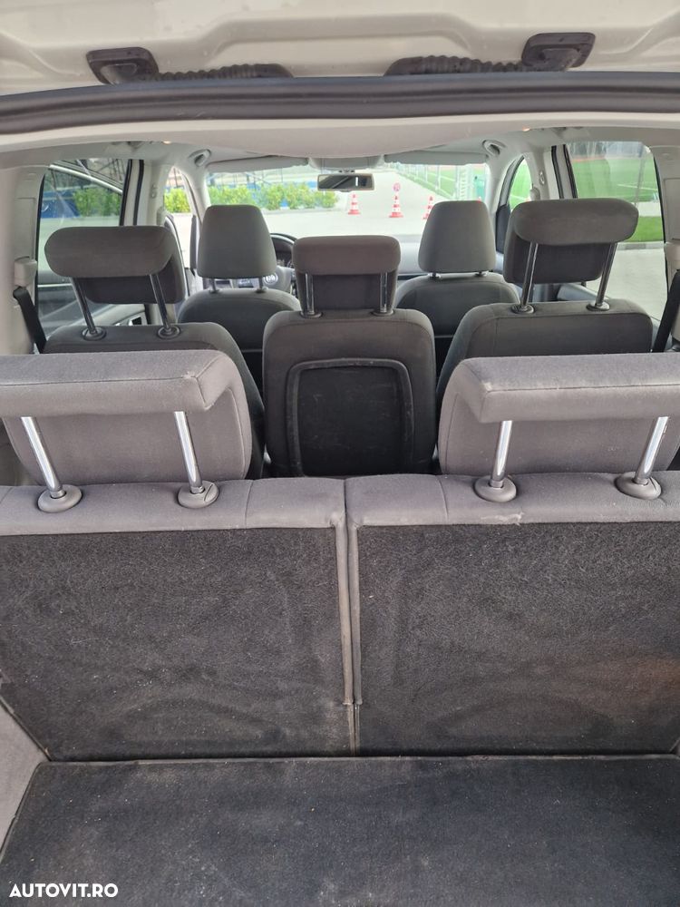 Volkswagen Touran 2.0 TDI DPF DSG Highline - 20