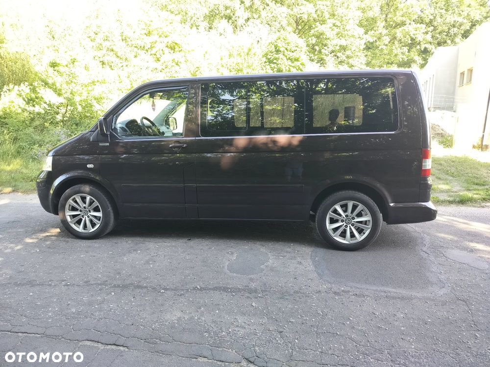 Volkswagen Multivan - 15