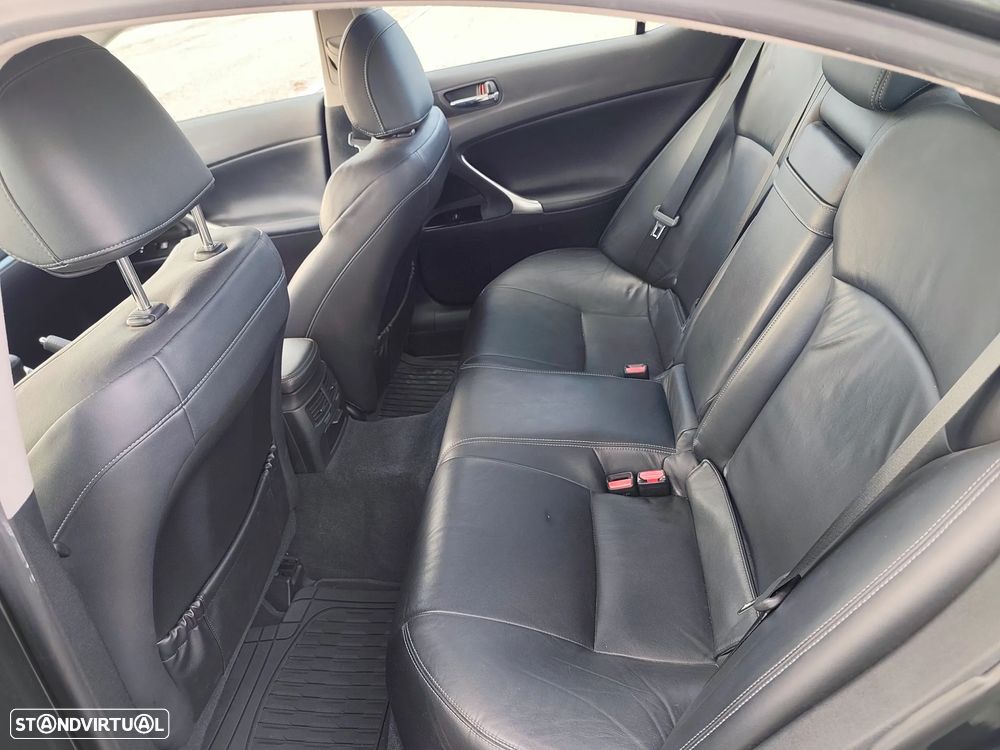 Lexus IS 200 d 1F - 11