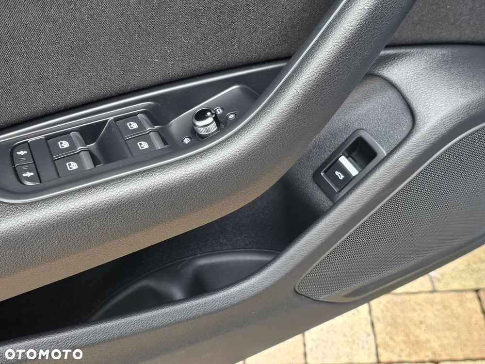 Audi A4 Avant 35 TFSI sport - 21