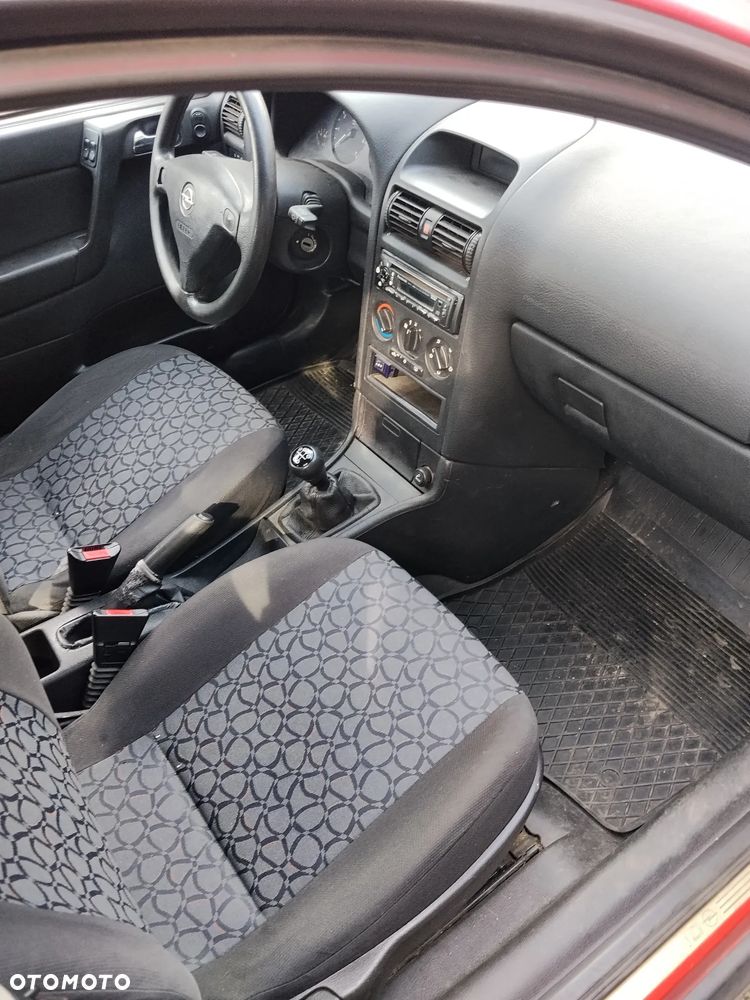 Opel Astra - 8