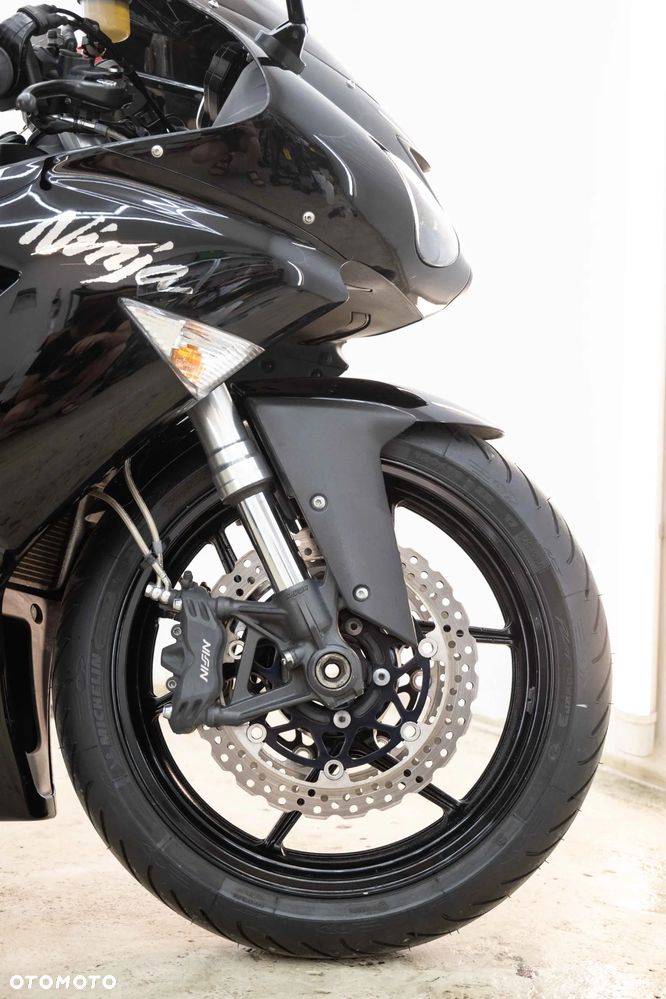 Kawasaki ZX - 32