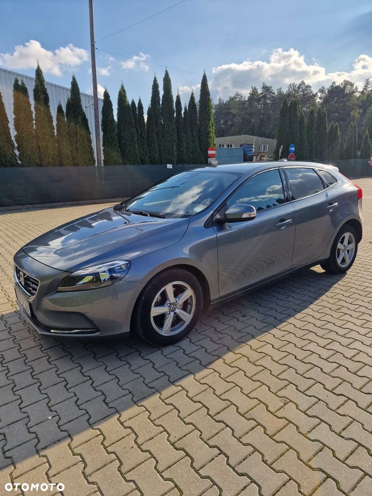 Volvo V40 - 2