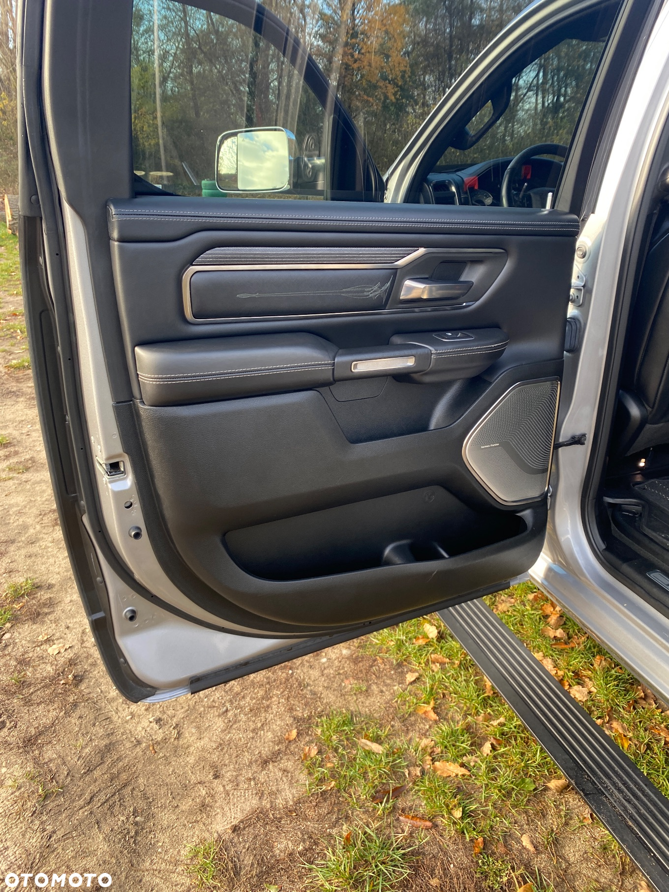 RAM 1500 Crew Cab Longbed Longhorn - 12